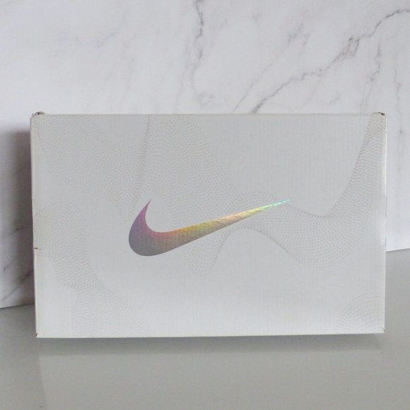 NIKE WMNS AIR VAPORMAX 2019 BLACK/BLACK-BLACK AR6632-002 - Picture 9 of 10